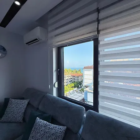 Sa Apartments! Sea View 2bd Flat 阿拉尼亚